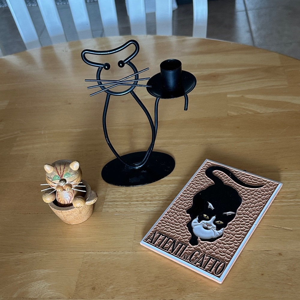 Decorative Cat Figurines